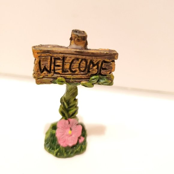 Fairy Figurines, set of 3, Fairy Garden Decor, Welcome Sign, Frog on Leaf - Picture 2 of 6